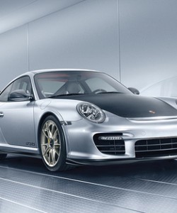 Unveiled: 2011 Porsche 911 GT2 RS