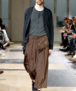 Paris Fashion Week | Yohji Yamamoto Spring/Summer 2012