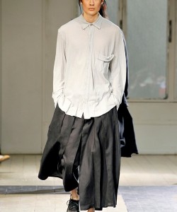 Paris Fashion Week | Yohji Yamamoto Spring/Summer 2012