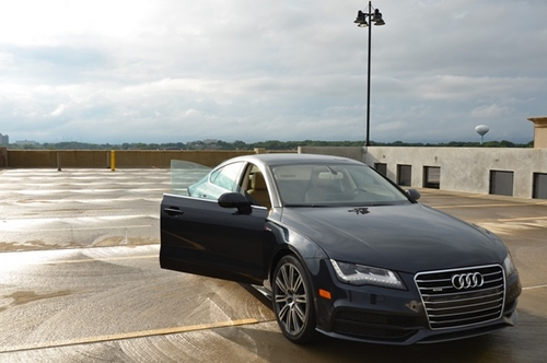 Closer Look | 2012 Audi A7 Video