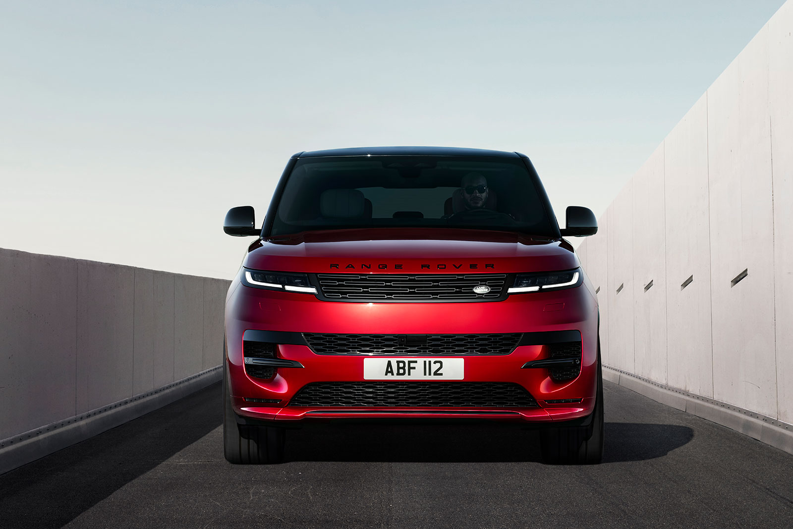 2023 Range Rover Sport  Modernist Luxury, Dynamics and Electrification