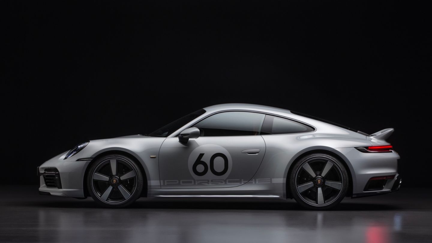 LimitedEdition2023Porsche911SportClassicIsAManualOnly,RWD