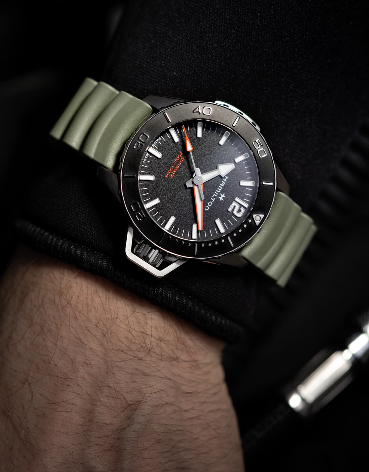 Hamilton Khaki Navy Frogman Automatic Series is Muscular, Angular Dive ...