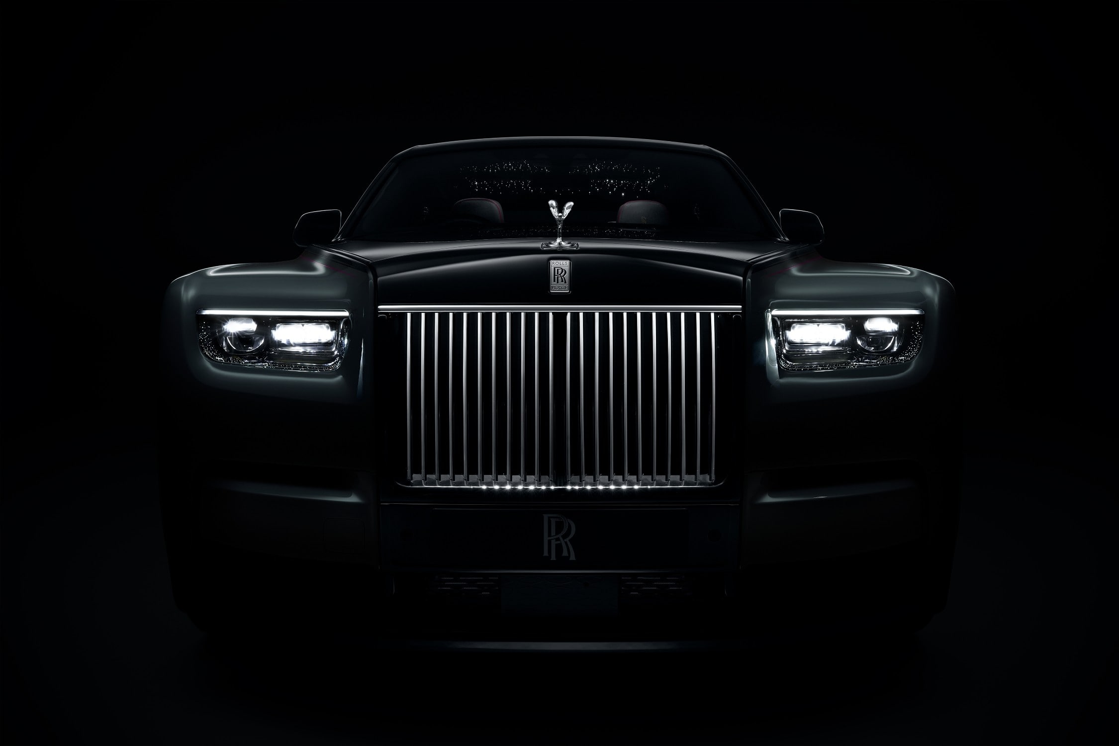 Rolls-Royce Updates the Phantom, Debuts the Phantom Platino