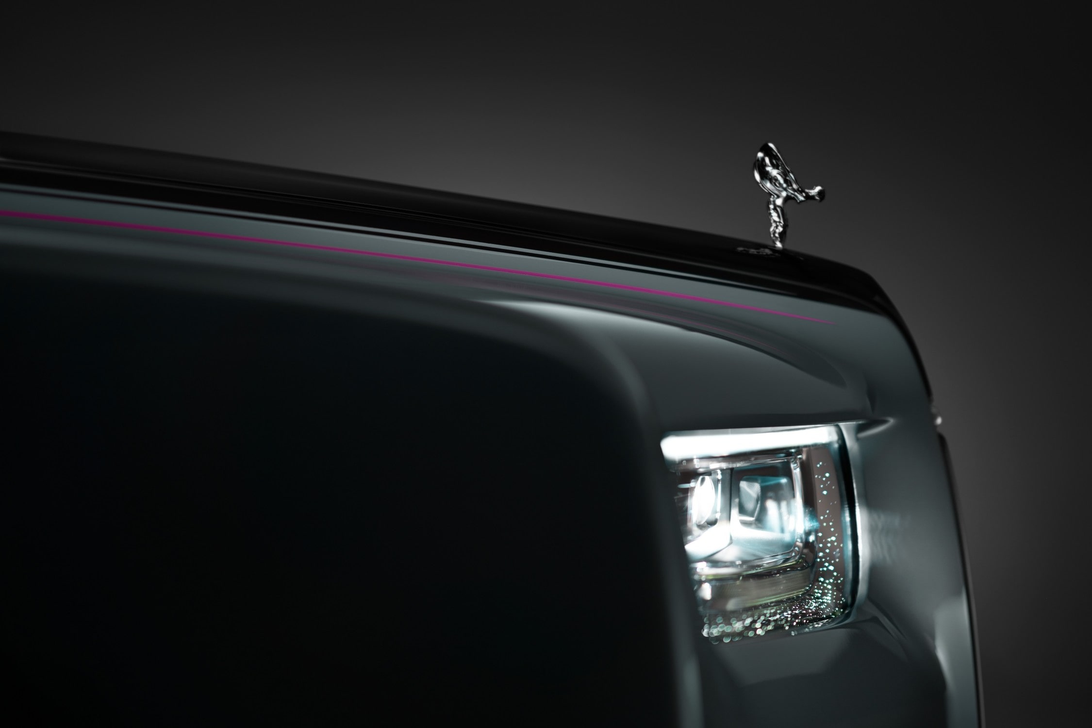 Rolls-Royce Updates the Phantom, Debuts the Phantom Platino