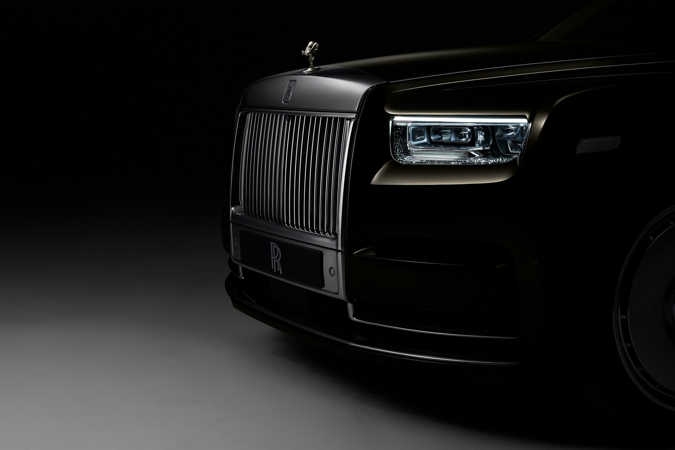 Rolls-Royce Updates the Phantom, Debuts the Phantom Platino