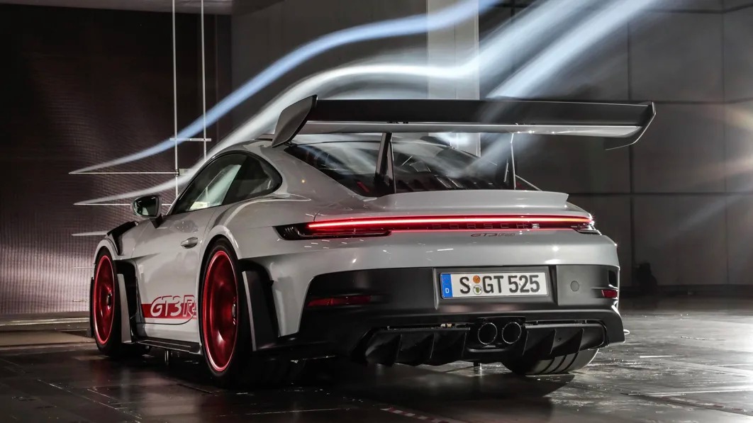 2023 Porsche 911 GT3 RS Debuts With 518 HP, Double The Downforce [UPDATE]