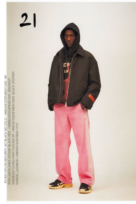 Heron Preston SS23 Takes on the Streets of New York Por Homme