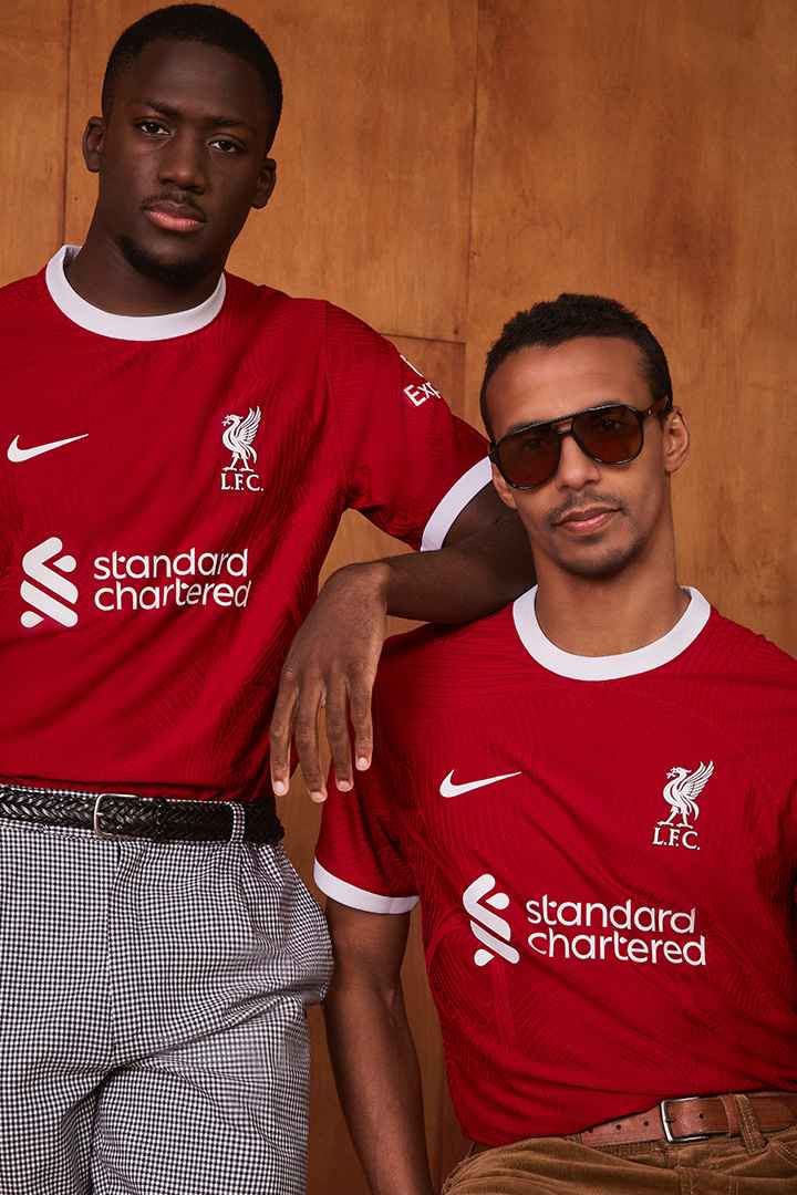 Red Nike Liverpool FC 2023/24 Home Shirt