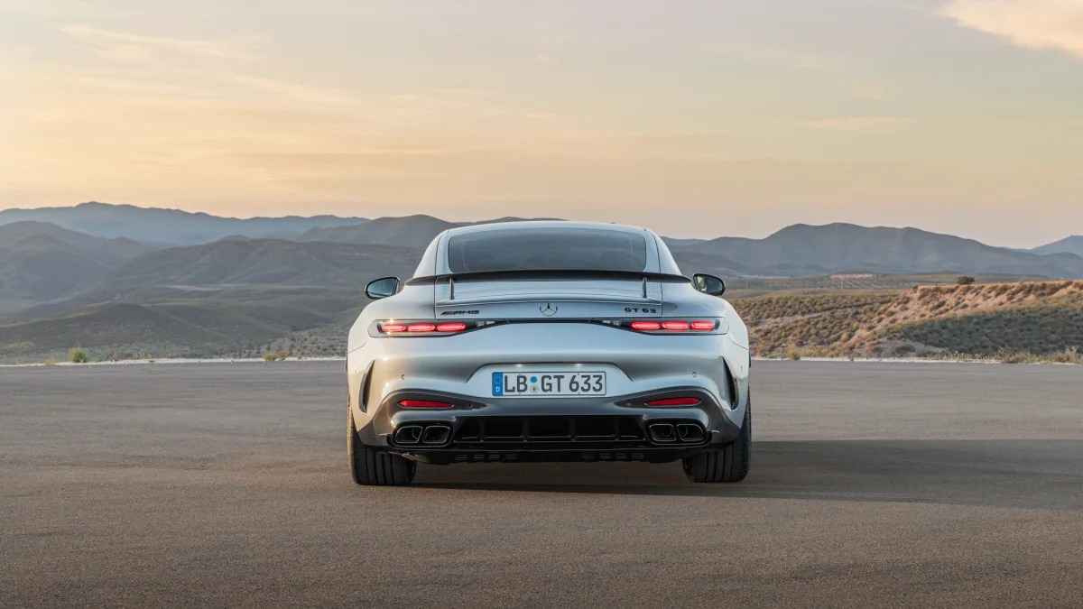 2024 Mercedes-AMG GT Coupe Grand Tourer Rocks 577 HP Turbo-V8 - Por Homme -  Contemporary Men's Lifestyle Magazine